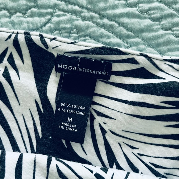 Moda Tropical print skirt - Picture 3 of 3